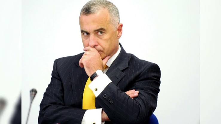 CUTREMUR POLITIC ÎN ROMÂNIA: Decizia CCR Îi Deschide Drumul lui Călin Georgescu – Posibil Înlocuitor al lui Nicușor Dan!…